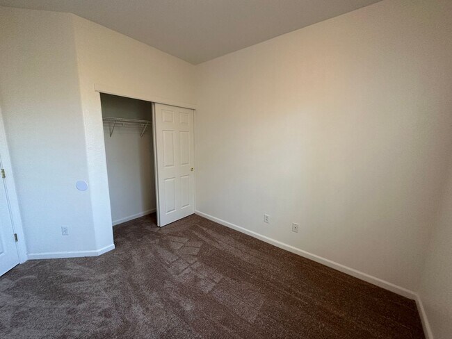 Building Photo - 2393 Coffeeberry Rd