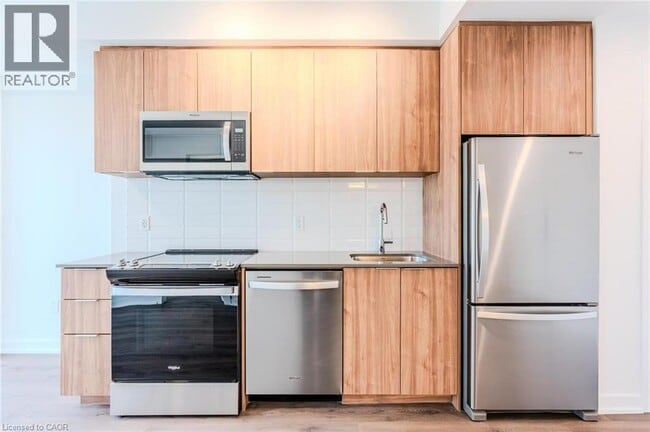 Building Photo - 720 Whitlock Ave