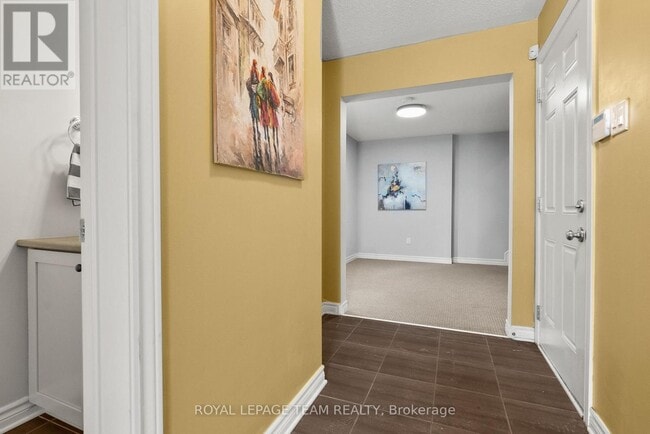 Building Photo - 88 Stockholm Private