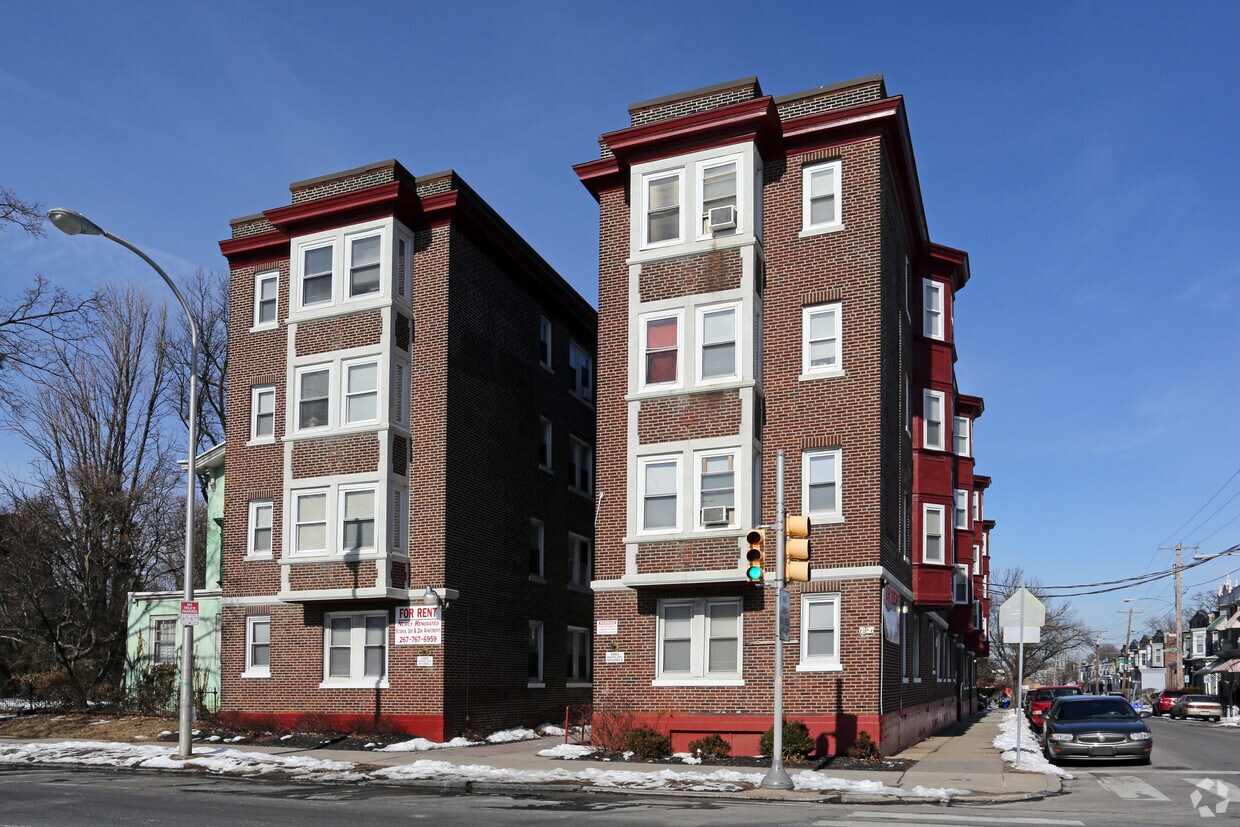 Foto principal - 5201-5203 Wayne Ave