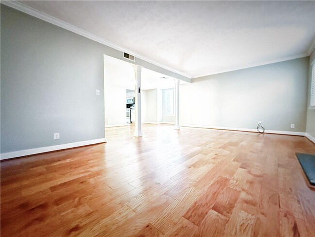 Foto del edificio - 2875 Torreya Way SE