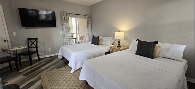 Foto del edificio - 10047 Perfect Dr