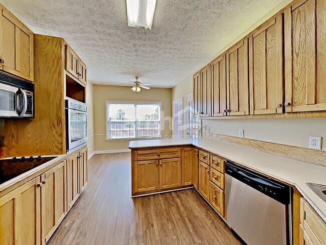 Building Photo - 430 Beth Dr