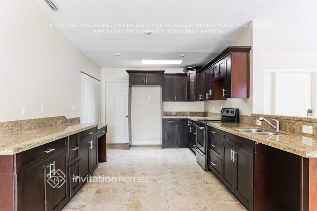 Foto del edificio - 14730 SW 158th St