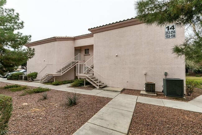 Foto del edificio - 4555 E Sahara Ave