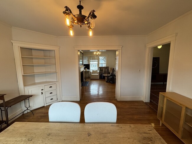 Building Photo - 41 Hawthorn St