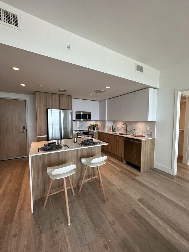 4063 Ponce de Leon Blvd Unit A2W, Coral Gables, FL 33146 Apartments