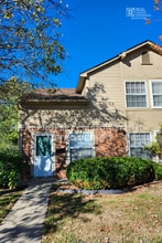 Building Photo - 1005 N Main St