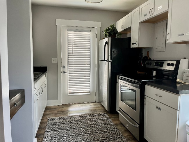 Foto del edificio - 2945 Alabama Dr