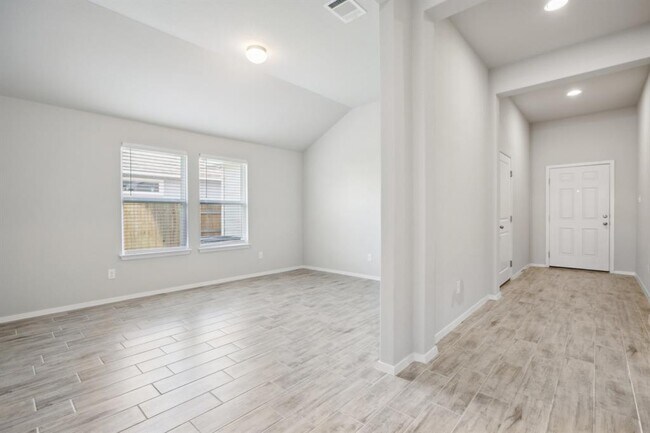 Foto del edificio - 124 Trailside Ln