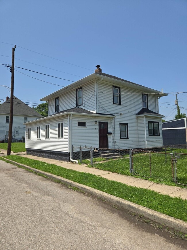 Photo - 154 W 23rd St House