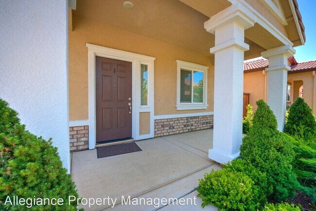 Building Photo - 4 br, 3 bath House - 5750 Van Eyck Way