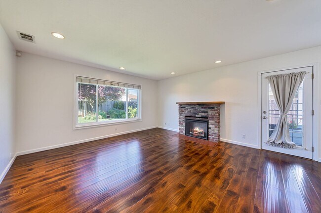 Building Photo - 3BR + Office Home in Excellent Condition with Storage Sheds and Garage Workspace!