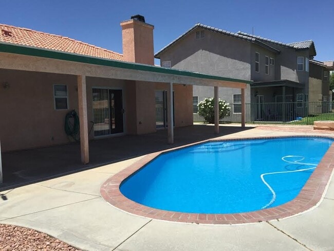 Building Photo - COMING SOON! Desired Location PLUS a Sparkling Pool!!!!