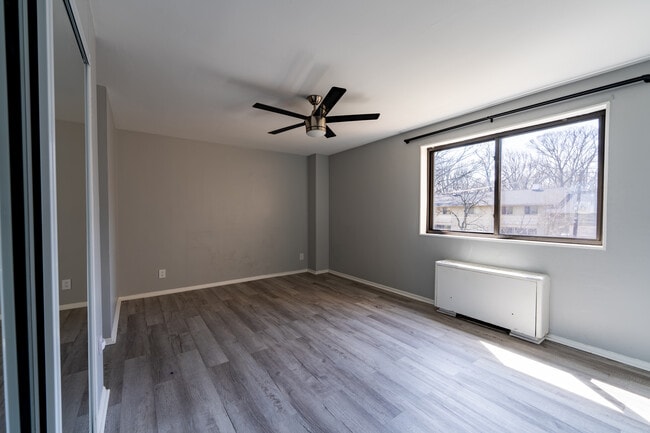 Building Photo - 8601 Manchester Rd