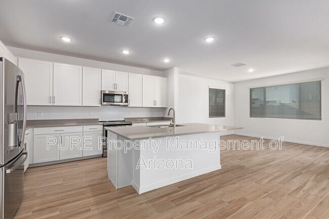 Foto del edificio - 7408 W State Ave