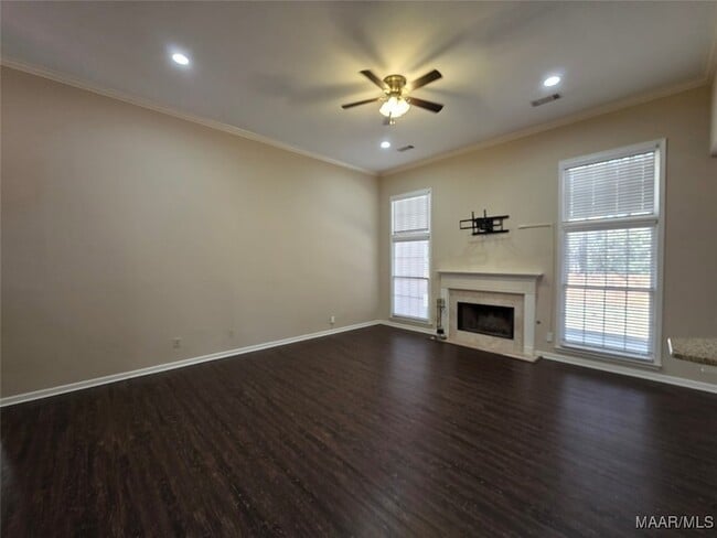 Foto del edificio - 2230 Kingsbury Dr