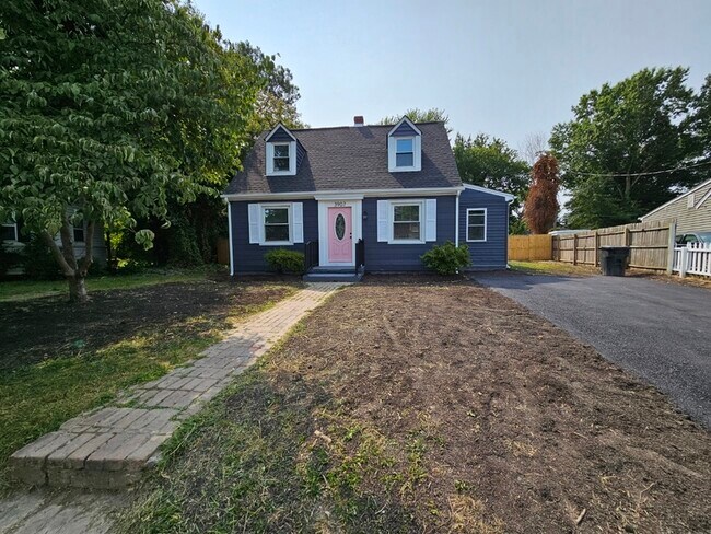 Foto del edificio - 3907 E Chatham Dr