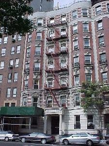 Building Photo - 446 Central Park W