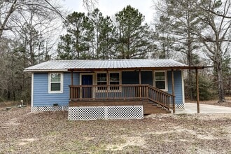 Building Photo - 52 -C Hank Benge Rd