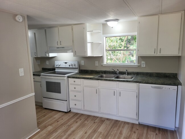 Building Photo - 2607 Co Rd 3204