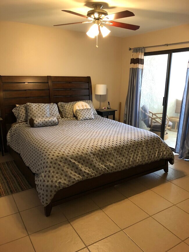 Foto del edificio - 5301 E Waverly Dr