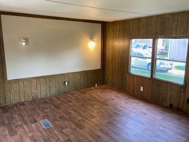 Building Photo - 2900 Grand Ave