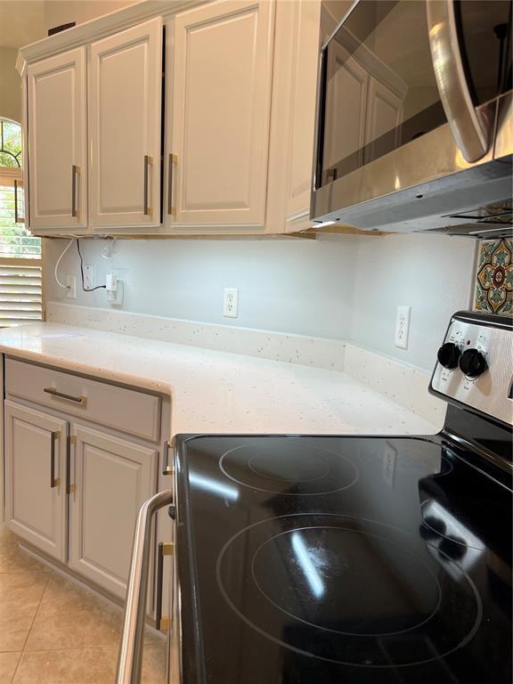 Foto del edificio - 591 Allenwood Loop