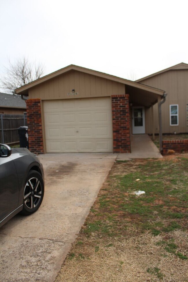 Foto del edificio - 2 bed & office on the South Side!