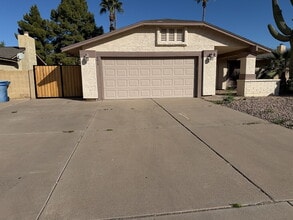 Building Photo - 4624 W Chicago St