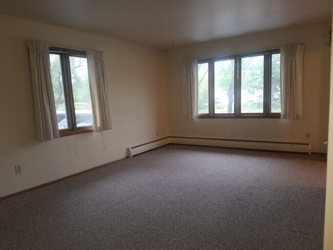 Corner Unit Double set of Living Room Windows - 320 Island Dr