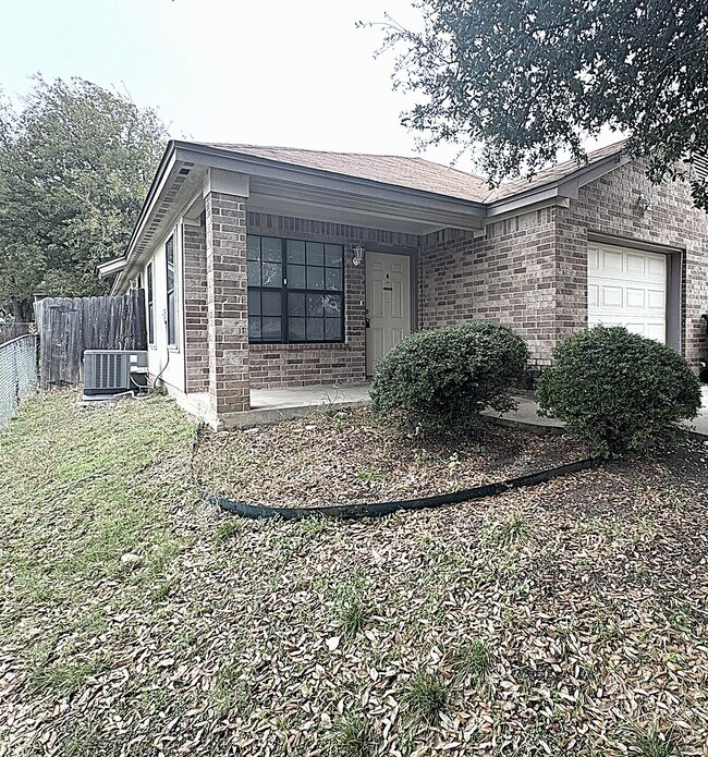 Building Photo - 931 Rosewood Dr