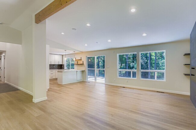 Foto del edificio - 4bd/2.75ba Woodinville House
