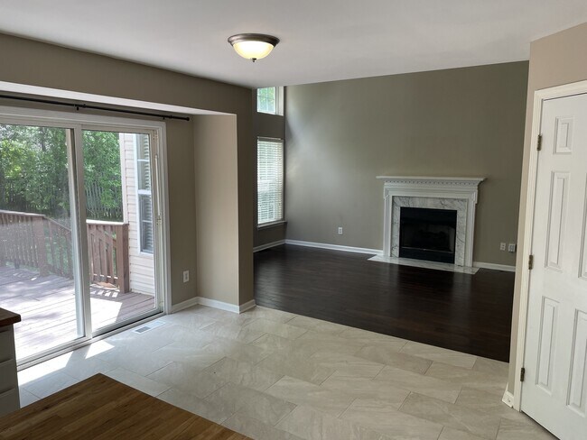 Foto del edificio - 2525 Bayview Dr
