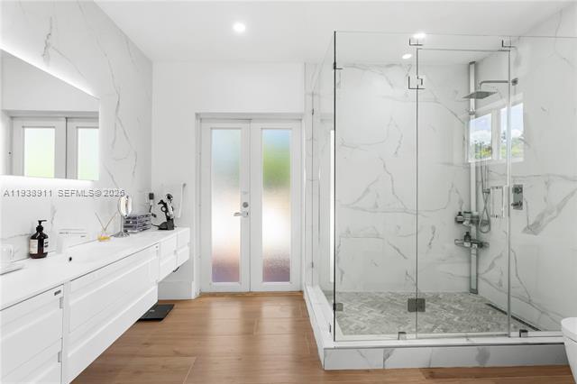 Building Photo - 7825 SW 72nd Ave