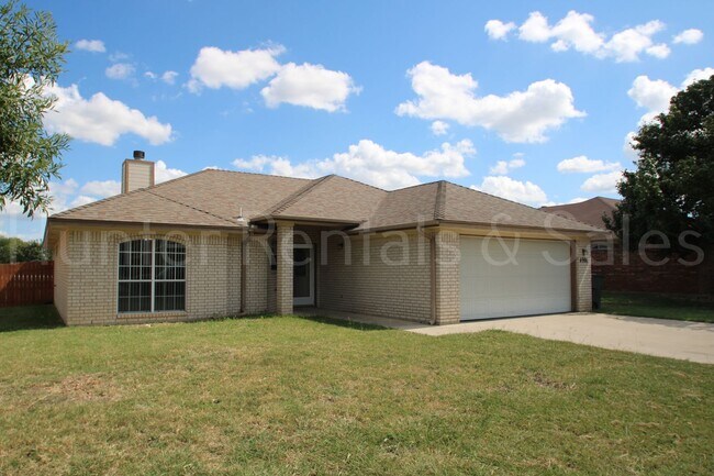 Building Photo - Well-Maintained & Move-In Ready in South K...