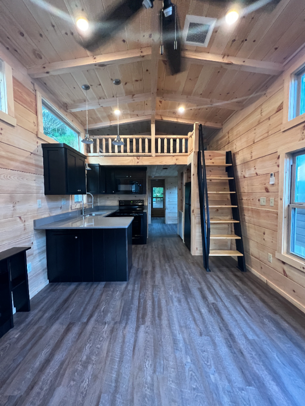 Foto del edificio - 3 Tiny Home Cir