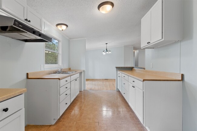 Foto del edificio - 3756 Hickory Ln