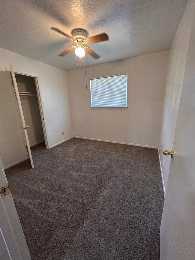 Dormitorio - 4023 Springmeadows St