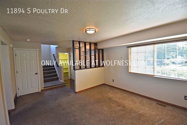 Foto del edificio - Beautiful 3 Bed Draper Top Floor Unit! No ...