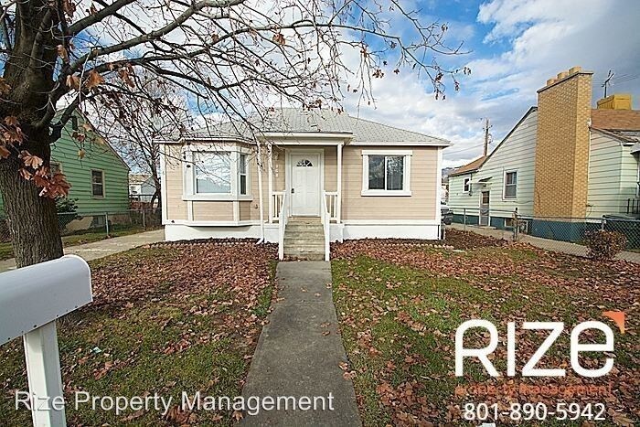 Primary Photo - 4 br, 2 bath House - 168 W Gwen St