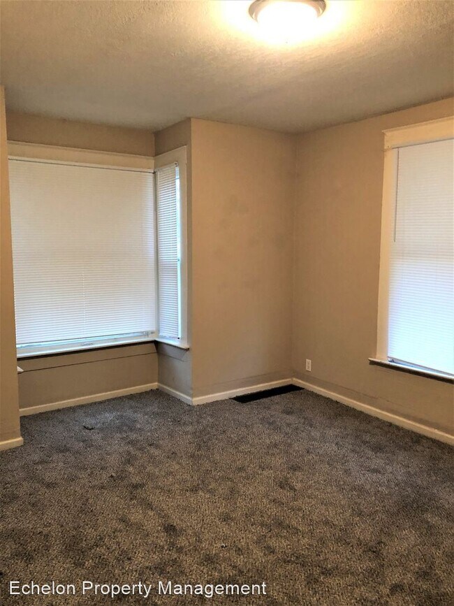 Building Photo - 2 br, 1 bath House - 418 Linn Street