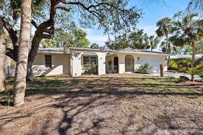 Foto del edificio - 5151 Oakmont Pl
