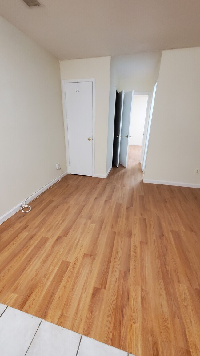 Foto del edificio - 129 Zoe St