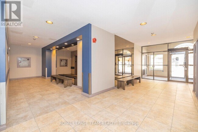 Photo du bâtiment - 420 Lewis St