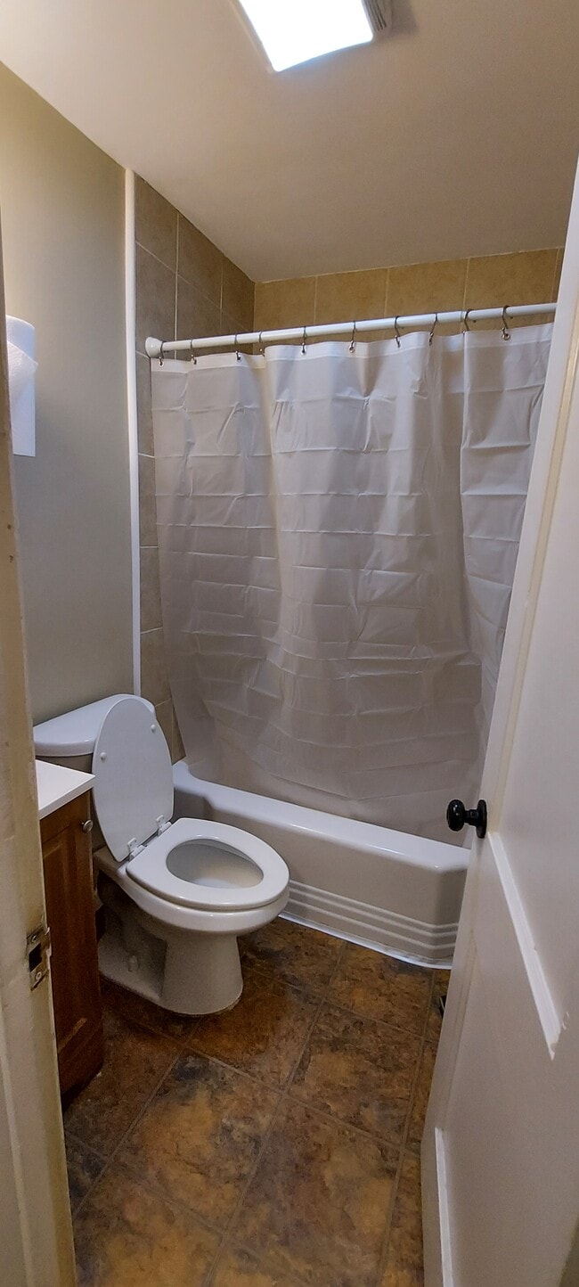 Downstairs Bathroom - 1841 Kentucky Ave