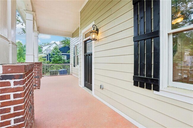 Building Photo - 274 Rocky Ford Rd NE
