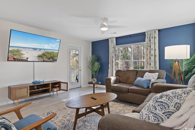 Building Photo - 1204 River Oaks Dr