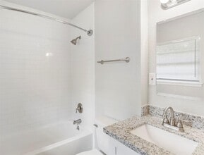 Building Photo - 7406 Janak Dr