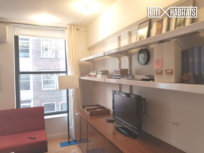 Foto del edificio - 138 Fulton St